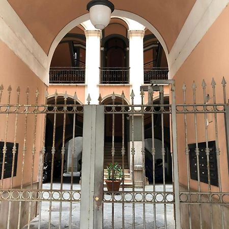 Bross Apartament Salerno Exterior photo
